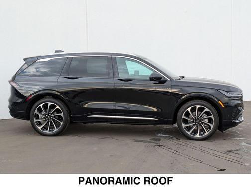 2024 Lincoln Nautilus Black Label