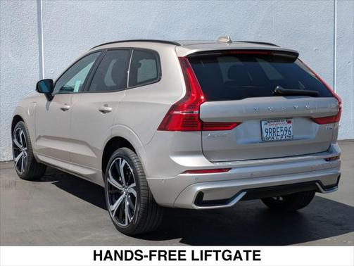 2025 Volvo XC60 Plug-In Hybrid T8 Ultra