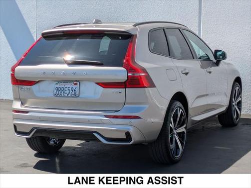 2025 Volvo XC60 Plug-In Hybrid T8 Ultra