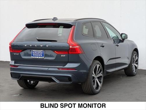 2025 Volvo XC60 B5 Ultra