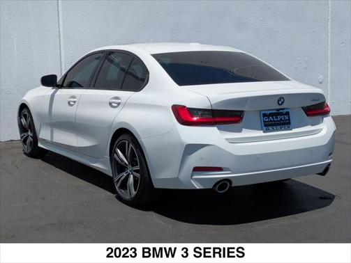 2023 BMW 330 330i