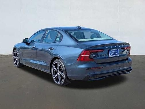 2024 Volvo S60 Plus