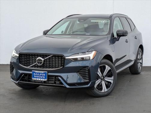 2025 Volvo XC60 Plug-In Hybrid T8 Plus