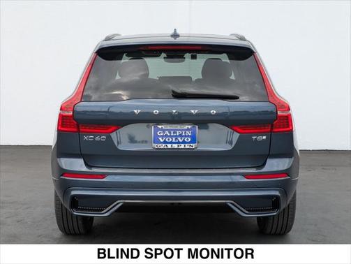 2025 Volvo XC60 Plug-In Hybrid T8 Plus