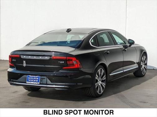 2025 Volvo S90 Plug-In Hybrid T8 Ultra
