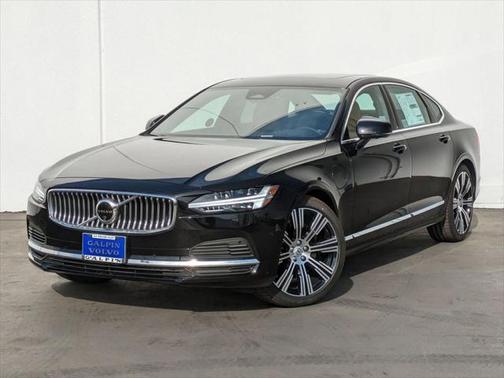 2025 Volvo S90 Plug-In Hybrid T8 Ultra