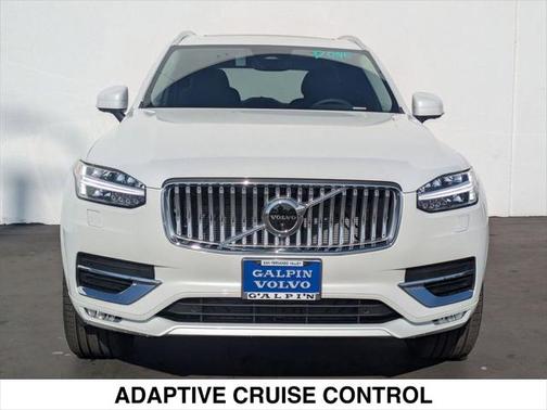 2025 Volvo XC90 B6 Plus 6-Seater