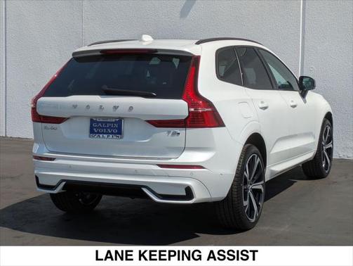 2025 Volvo XC60 Plug-In Hybrid T8 Ultra