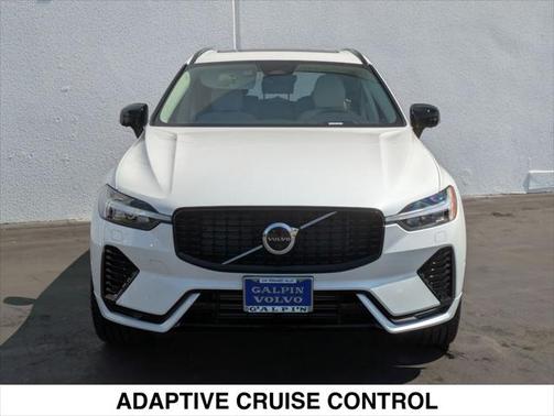 2025 Volvo XC60 Plug-In Hybrid T8 Ultra