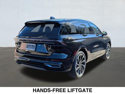 2026 Lincoln Nautilus Black Label