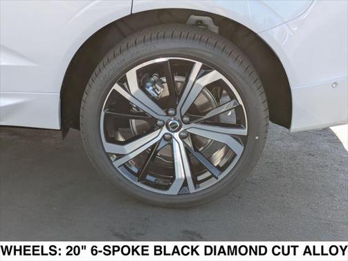 2025 Volvo XC60 Plug-In Hybrid T8 Ultra