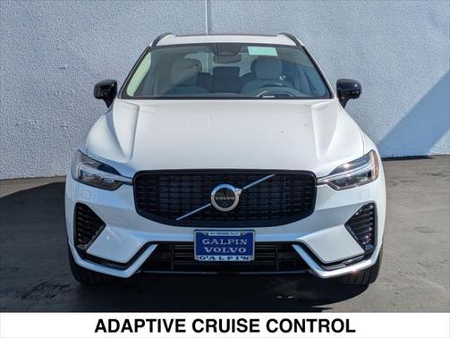 2025 Volvo XC60 Plug-In Hybrid T8 Ultra
