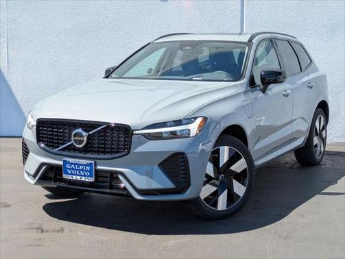 2025 Volvo XC60 Plug-In Hybrid T8 Plus