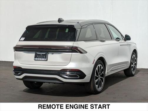2025 Lincoln Nautilus Reserve