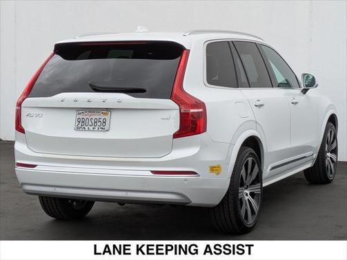 2022 Volvo XC90 Recharge Plug-In Hybrid T8 Inscription 6 Passenger