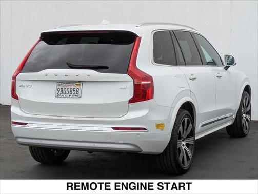 2022 Volvo XC90 Recharge Plug-In Hybrid T8 Inscription 6 Passenger