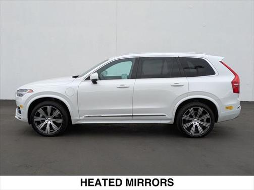 2022 Volvo XC90 Recharge Plug-In Hybrid T8 Inscription 6 Passenger