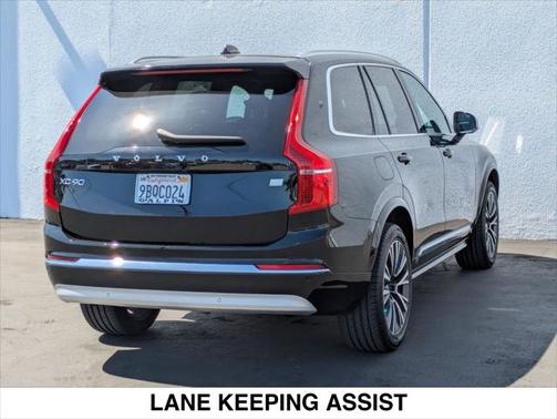 2022 Volvo XC90 Recharge Plug-In Hybrid T8 Inscription Expression 6 Passenger