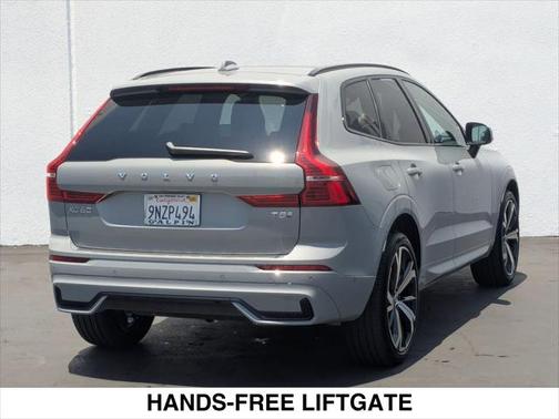 2025 Volvo XC60 Plug-In Hybrid T8 Ultra
