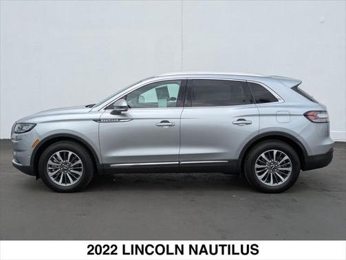 2022 Lincoln Nautilus Reserve