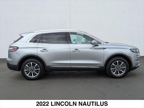 2022 Lincoln Nautilus Reserve