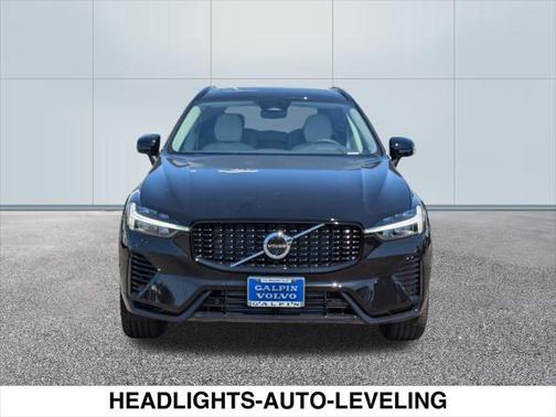 2025 Volvo XC60 Plug-In Hybrid T8 Plus