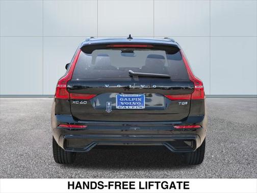 2025 Volvo XC60 Plug-In Hybrid T8 Plus