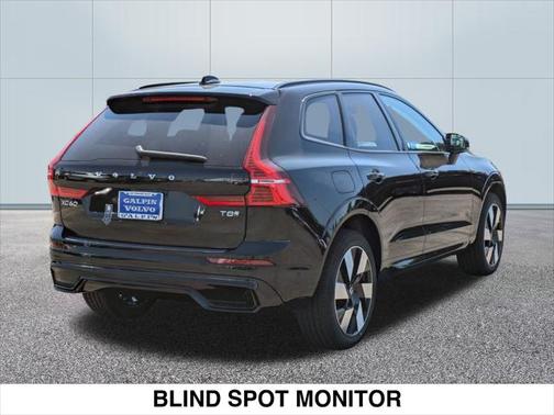 2025 Volvo XC60 Plug-In Hybrid T8 Plus