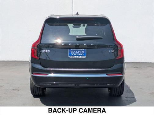 2025 Volvo XC90 Plug-In Hybrid T8 Plus 6-Seater