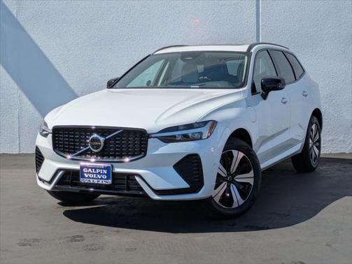 2025 Volvo XC60 Plug-In Hybrid T8 Plus