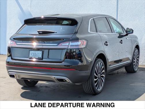 2022 Lincoln Nautilus Black Label