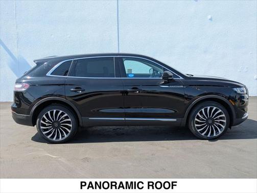 2022 Lincoln Nautilus Black Label