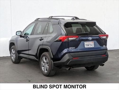 2022 Toyota RAV4 Hybrid XLE