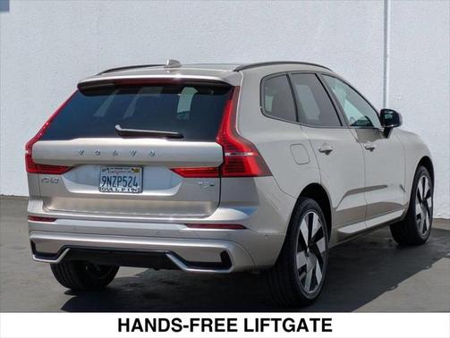 2025 Volvo XC60 Plug-In Hybrid T8 Plus
