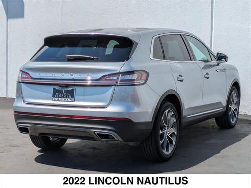 2022 Lincoln Nautilus Reserve