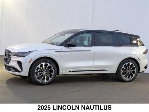 2025 Lincoln Nautilus Reserve