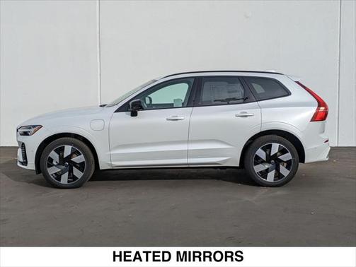 2025 Volvo XC60 Plug-In Hybrid T8 Plus