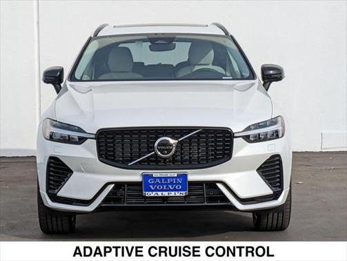2025 Volvo XC60 Plug-In Hybrid T8 Plus