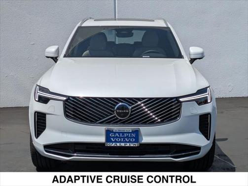 2025 Volvo XC90 B6 Plus 7-Seater