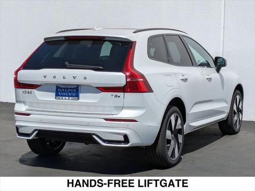 2025 Volvo XC60 Plug-In Hybrid T8 Plus