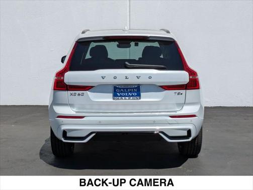2025 Volvo XC60 Plug-In Hybrid T8 Plus