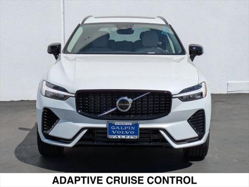 2025 Volvo XC60 Plug-In Hybrid T8 Plus