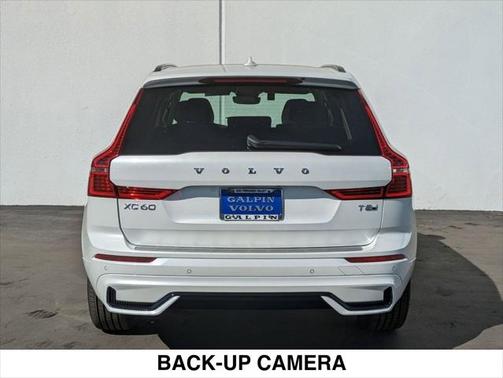 2025 Volvo XC60 Plug-In Hybrid T8 Plus