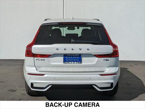 2025 Volvo XC60 Plug-In Hybrid T8 Plus