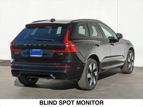 2025 Volvo XC60 Plug-In Hybrid T8 Plus