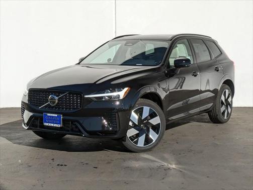 2025 Volvo XC60 Plug-In Hybrid T8 Plus