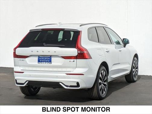 2025 Volvo XC60 B5 Core