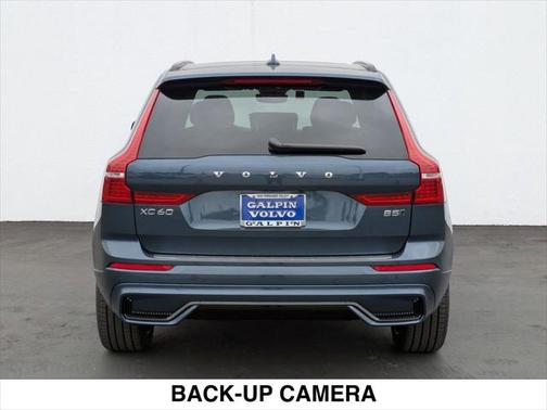 2025 Volvo XC60 B5 Ultra