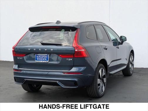 2025 Volvo XC60 Plug-In Hybrid T8 Plus