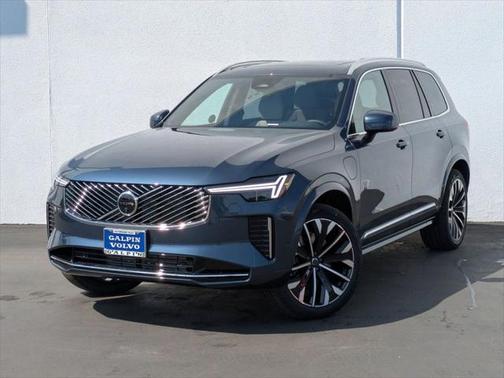 2025 Volvo XC90 Plug-In Hybrid T8 Plus 6-Seater